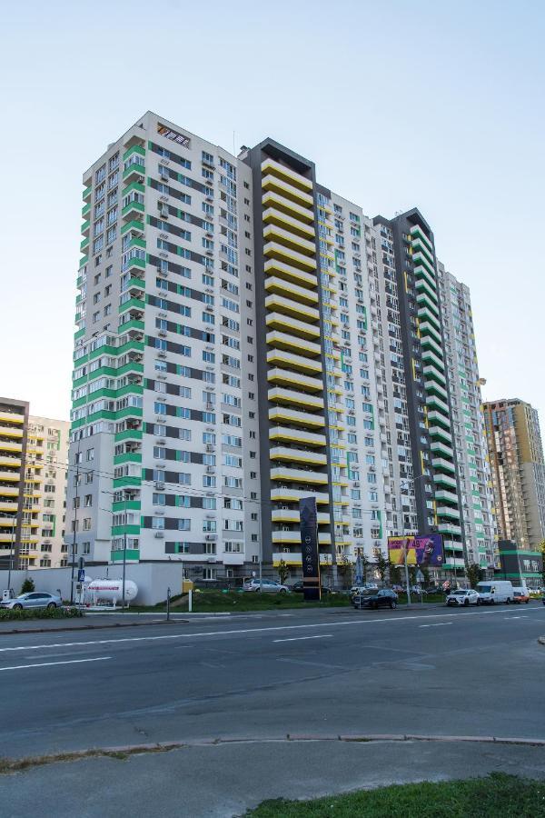 Myfreedom Апартаменти Метро Бориспільська เคียฟ ภายนอก รูปภาพ
