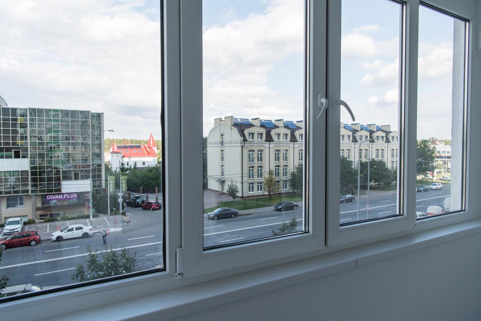 Myfreedom Апартаменти Метро Бориспільська เคียฟ ภายนอก รูปภาพ